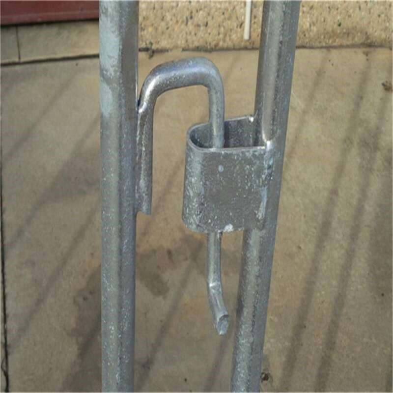 2024-05-27crowd-control-barriers-pedestrian-barriers-fence12
