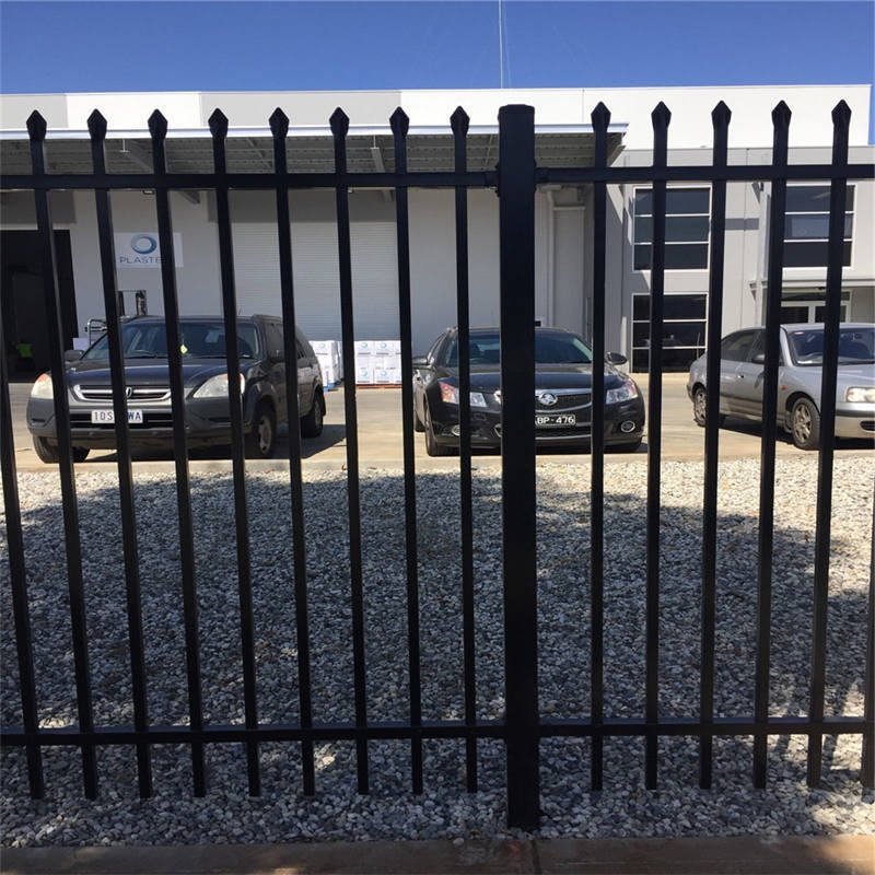 2024-05-27steel-tubular-garrison-fencing-hercules-fence-diplomat-fence6-1