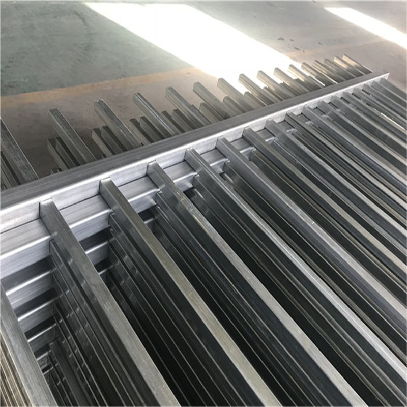 2024-05-27steel-tubular-garrison-fencing-hercules-fence-diplomat-fence811
