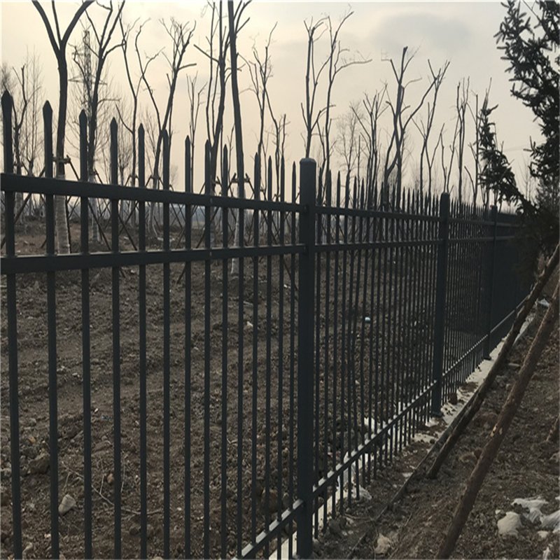 2024-05-27steel-tubular-garrison-fencing-hercules-fence-diplomat-fence1024