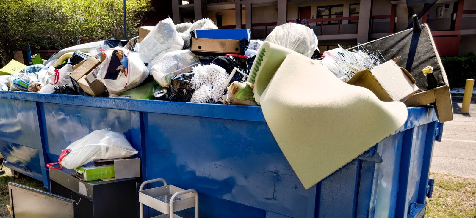 is-it-illegal-to-put-your-rubbish-in-someone-elses-skip-bin-in-australia-header