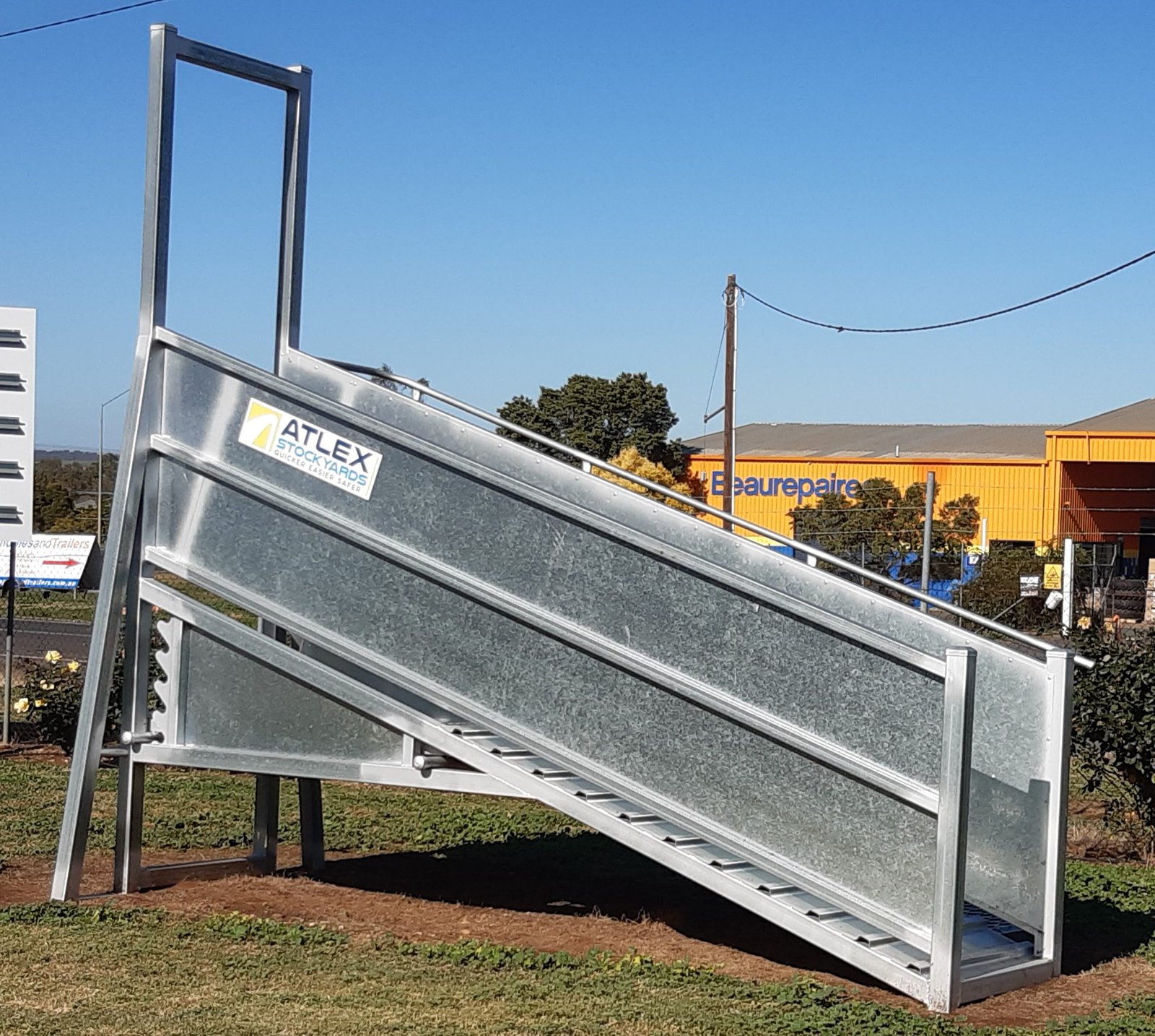3.6m Portable sheep loading ramp
