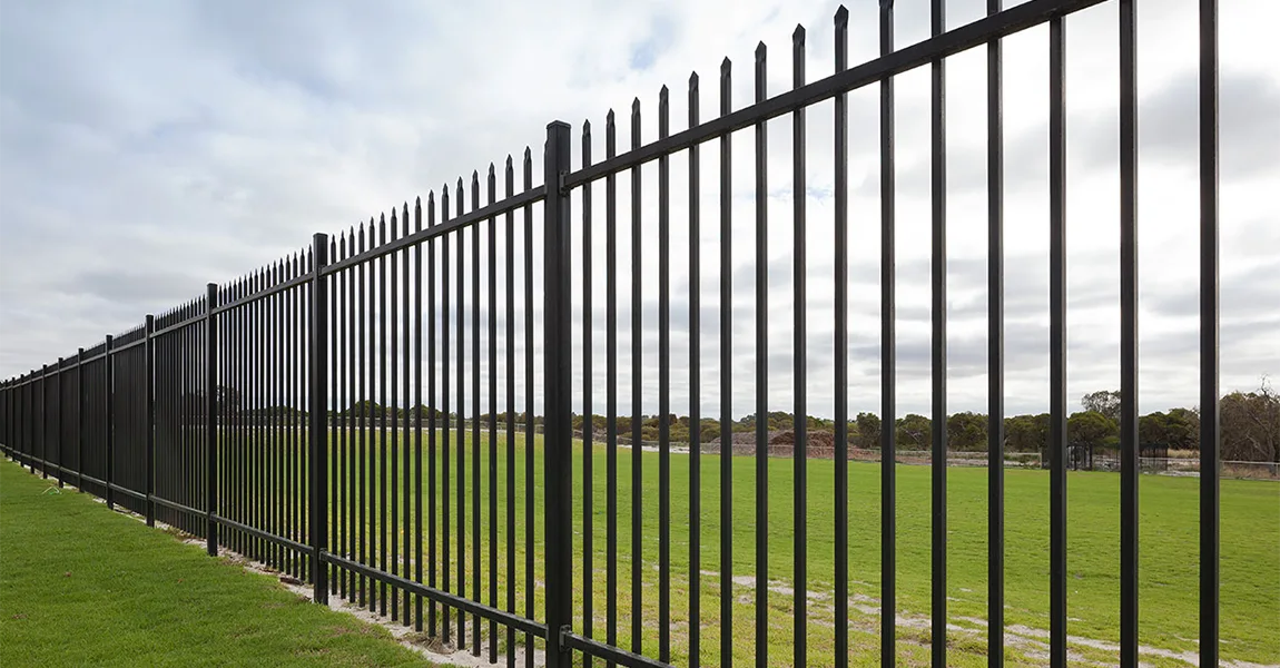 Commercial-Applications-of-Garrison-Fences5-1